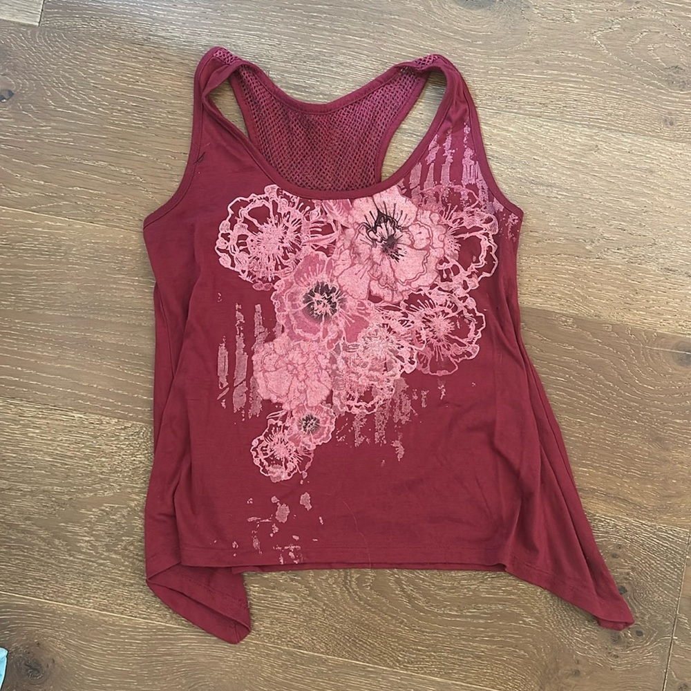 Woman’s Y2K Tank Top (Medium)